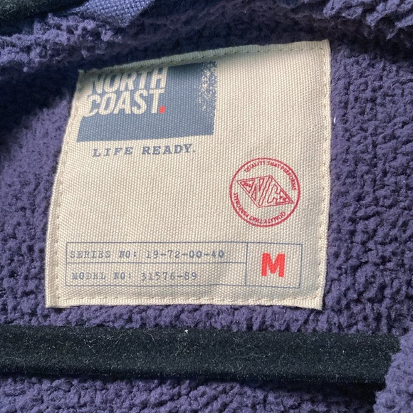 North Coast navy blue fleece jacket size M. Purchased in Scotland very warm 352 - Picture 5 of 5